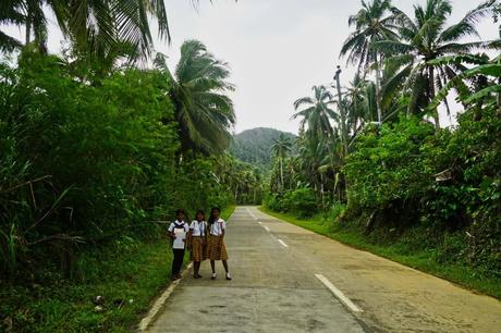 Schulkinder auf den Philippinen