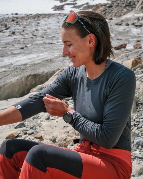 Ärmel hochkrempeln – es geht hoch hinaus! 💪 Am liebsten mit Merinokleidung von @kaipara_merino. Wusstest du, dass Merinowolle ein echter Alleskönner ist? Sie riecht nicht, kratzt nicht, wärmt je nach Bedarf und schützt ganz natürlich vor UV-Strahlung. 🌞