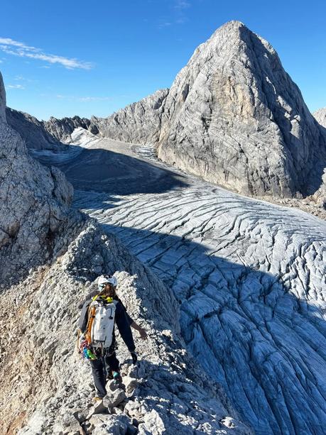 Feinste Tage im Steirischen Kalk 🧗‍♂️ Unterwegs auf den Graten und in den Felswänden zwischen Dachstein und Gesäuse. 🏔