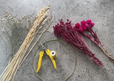 Materialien für Trockenblumenkranz / Flowerloop