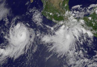 Pazifik aktuell: EUGENE jetzt Hurrikan Kategorie 2 - Potentieller Tropischer Sturm FERNANDA bildet sich vor Mexiko, Puerto Angel, Mexiko, Pazifik, aktuell, Hurrikanfotos, Hurrikansaison 2011, 2011,