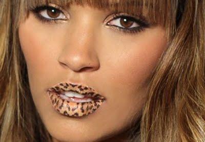 Tattoos für die Lippen: Violent Lips