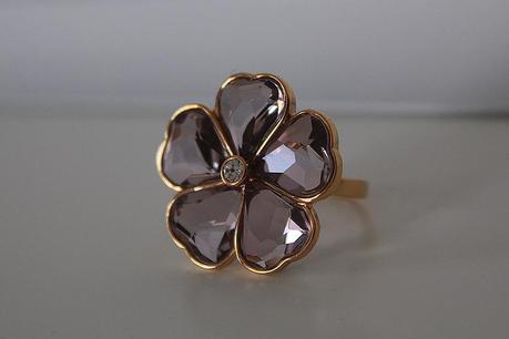 Verliebt: Swarovski Blumen Ring