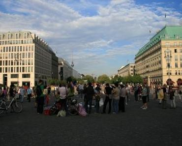 Fotos der heutigen Iran-Mahnwache in Berlin