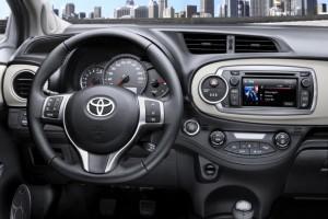 Neues Innendesign im neuen Toyota Yaris der 3. Generation.