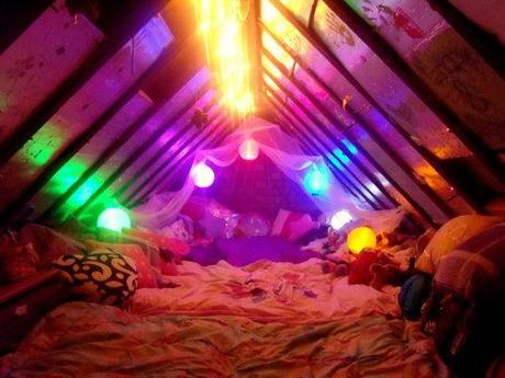 marazmatique:My future home shall have an orgy attic like this one. 