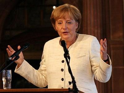 Merkel masst sich Urteil an