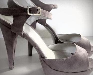 NEW – lovely Shoes