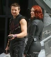 The Avengers: Zahlreiche Bilder von Scarlett Johansson am Set