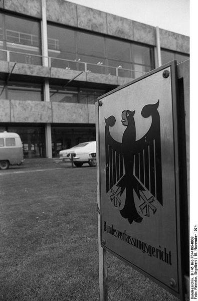 File:Bundesarchiv B 145 Bild-F044195-0008, Karlsruhe, Bundesverfassungsgericht.jpg