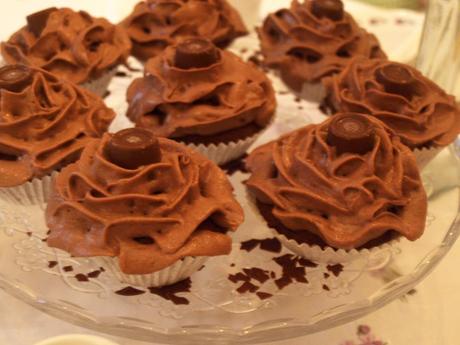 Sonntagssüss mit Besuch! Schokoladen-Rolo Cupcakes