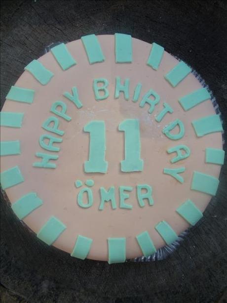 ZWEI GEBURTSTAGSTORTEN