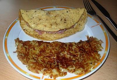 Omelett mit Schinken & Käse (omelett with ham & cheese)