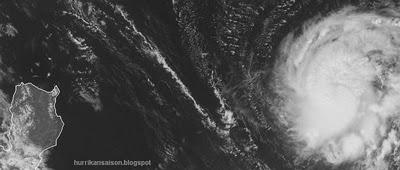 Taifun NALGAE kommt vorraussichtlich in der Kategorie nach Luzon, Nord-Philippinen, Nalgae, Philippinen, major hurricane, Satellitenbild Satellitenbilder, Verlauf, Vorhersage Forecast Prognose, aktuell, September, Oktober, Taifun Typhoon, Taifunsaison, 