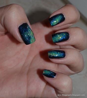Nageldesign: Galaxy Nails