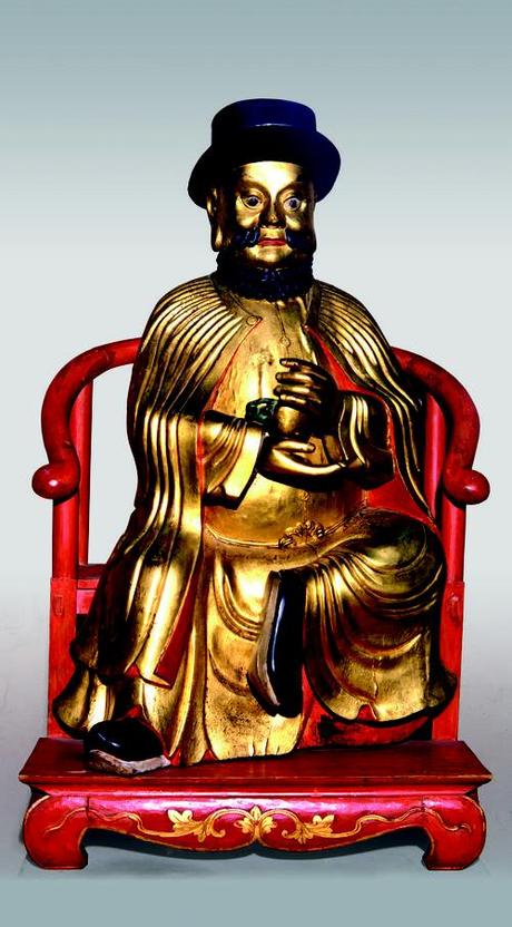 Götterstatue mit Abbild Marco Polos, 19. Jh. (c) Museo Corre