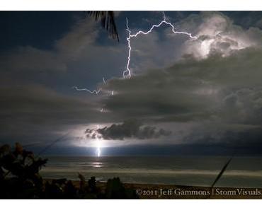 Fantastisches Zeitraffer-Video Gewitter vor Jupiter Beach, Florida 10. Oktober 2011 von Stormchaser Jeff Gammons