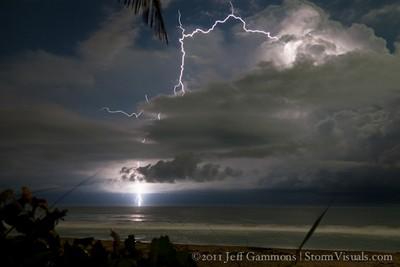 Fantastisches Zeitraffer-Video Gewitter vor Jupiter Beach, Florida 10. Oktober 2011 von Stormchaser Jeff Gammons, Storm Chaser, Florida, Video, Fotos Fotogalerie, Oktober, 2011, 