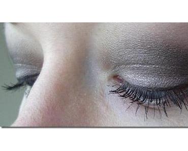 5 Minuten Make Up  - Stunner bei der Arbeit