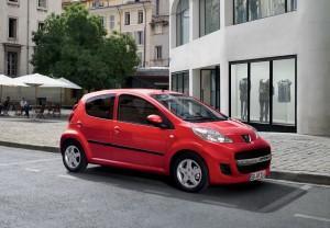 Peugeot 107 – mit dem Kleinwagen sicher und günstig durch die Stadt