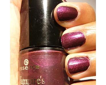 Swatch | Essence Vampires Love LE | Nagellack No.03 True Love