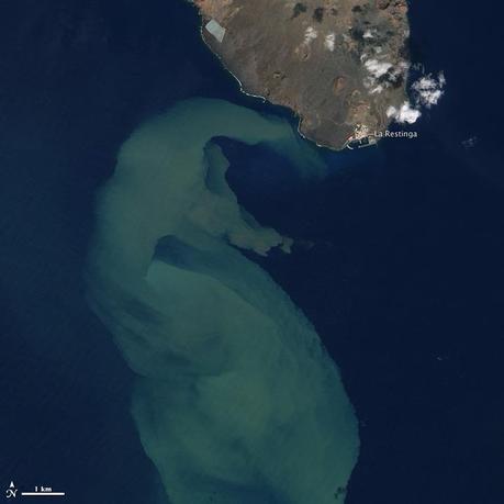 EL HIERRO, Kanarische Inseln: Vulkantätigkeit geht weiter (Satellitenbild NASA),  Erdbeben Seebeben, Vulkanausbruch, El Hierro, November, 2011, Satellitenbild Satellitenbilder, aktuell, 