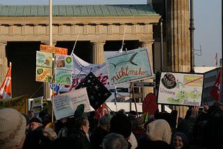 Berlin: Banken in die Schranken (Fotos)