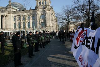 Berlin: Banken in die Schranken (Fotos)