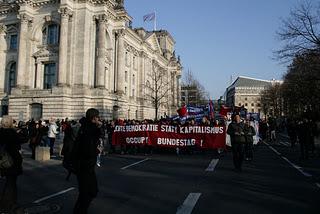 Berlin: Banken in die Schranken (Fotos)