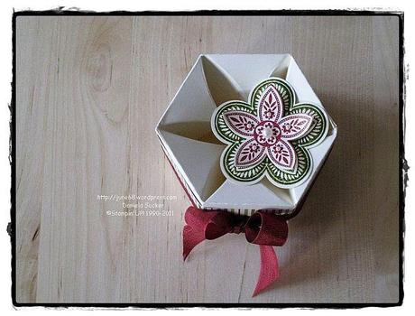 Hexagon-Box meets Triple Treat Flower ……