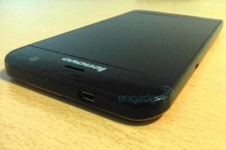 Lenovos 5-Zoll Tablet: Foto von Rückseite geleakt.