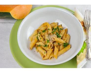 Penne mit Kürbis Sugo und Sesam