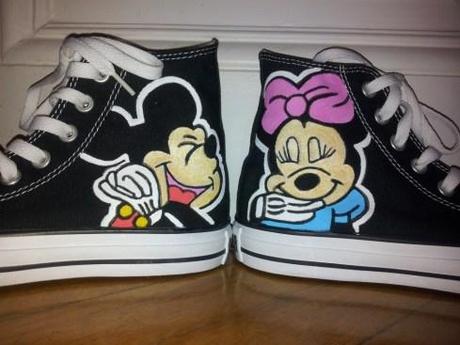 Converse Chucks mit Micky Mouse