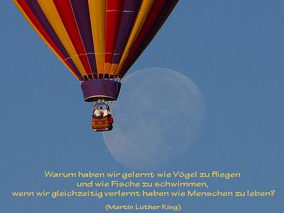 Das vierte Türchen in Werners Adventskalender:  Unser Traum, unsere Hoffnung - ein fliegender Luftballon!