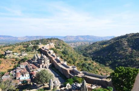 3 Wochen Indien: Steil bergab und eine Stammesschönheit