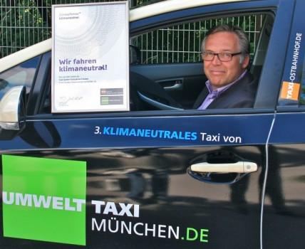 Münchner Umweltpreis 2011 für Hybrid-Taxi-Flotte von Toyota
