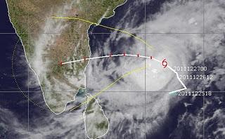 012 Tropischer Sturm THANE bdroht Indien