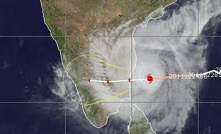 Tropensturm THANE als Hurrikan vor Indien, Thane, Indischer Ozean Indik, Zyklonsaison Nordindik, aktuell, Dezember, 2011, Satellitenbild Satellitenbilder, Verlauf, 