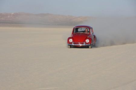Coole Fotos von VW Käfer, VW Käfer Cabrio, Porsche 356 Speedster und Death Valley Landschaft