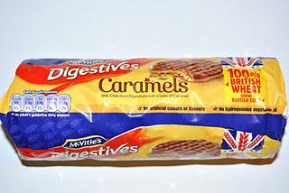 Foxs Traditional Nice Creams, Walkers White Chocolate & Raspberry Biscuits und Mc Vities Milk Chocolate Digestives Caramel