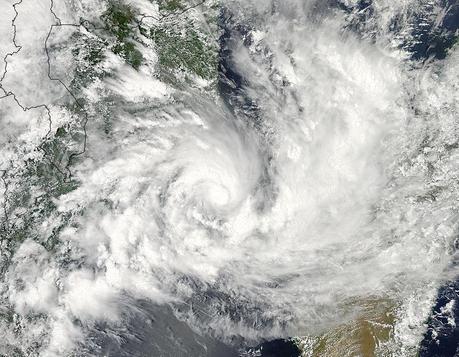 Zyklon FUNSO befindet sich als Hurrikan vor Mosambik, Funso, Januar, 2012, Afrika, aktuell, Indischer Ozean Indik, Zyklonsaison Südwest-Indik, Madagaskar, Satellitenbild Satellitenbilder, 