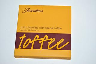 Thorntons Milk Chocolate with special Toffee und Milk Chocolate with Strawberry