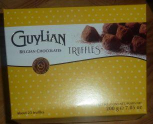 Belgische Pralinen mit Cremiger Schokoladenfüllung von GuyLian im Test