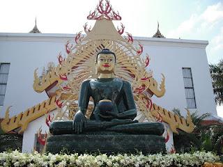 Wie der Jade-Buddha an Phat Hue zerbrach