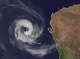 Zyklon IGGY erreicht Australien wahrscheinlich nicht mehr als starker Sturm, Januar, Februar, Iggy, Australien, Australische Zyklonsaison, aktuell, 2012, Satellitenbild Satellitenbilder, Vorhersage Forecast Prognose, Verlauf, Zugbahn