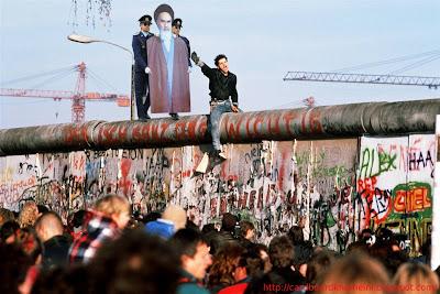 Ajatollah Chomeini auf der Berliner Mauer