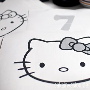~ Anleitung: Einen Hello-Kitty-Aufleger für Torten aus Fondant machen ~