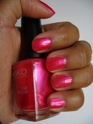 Swatch | KIKO Nagellack | Nail Polish No. 250 Bright Pink