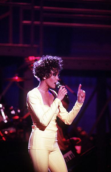 Erste Reaktionen auf den überraschenden Tod von Whitney Houston
