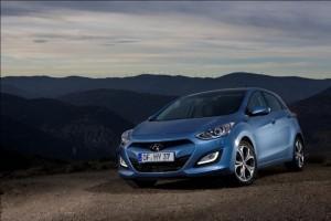 Hyundai i30 mit Flex Steer & adaptiven Fahrlicht AFLS